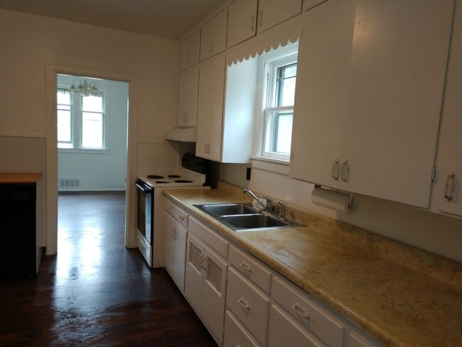 Foto del edificio - Renovated Arlington Home Close To Freeway ...