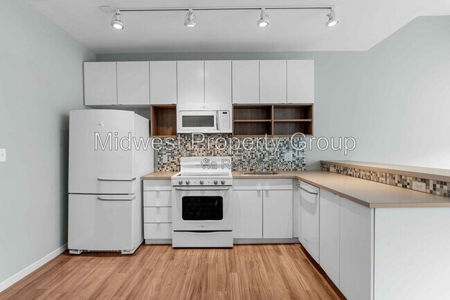 Foto del edificio - 4100 Lindell Blvd