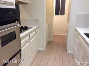 Building Photo - 3 br, 1.5 bath House - 1755 Wollacott St