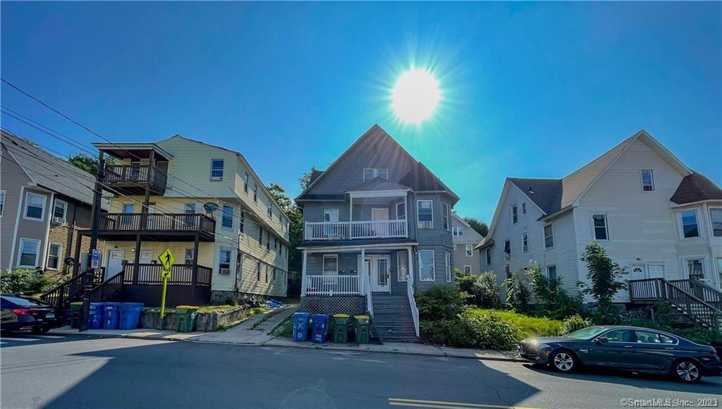 272 Willow St Unit 3, Waterbury, CT 06710 Room for Rent in Waterbury