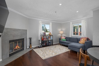 Building Photo - 3550 Lebon Dr