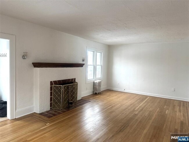 Foto del edificio - 346 N Van Dien Ave