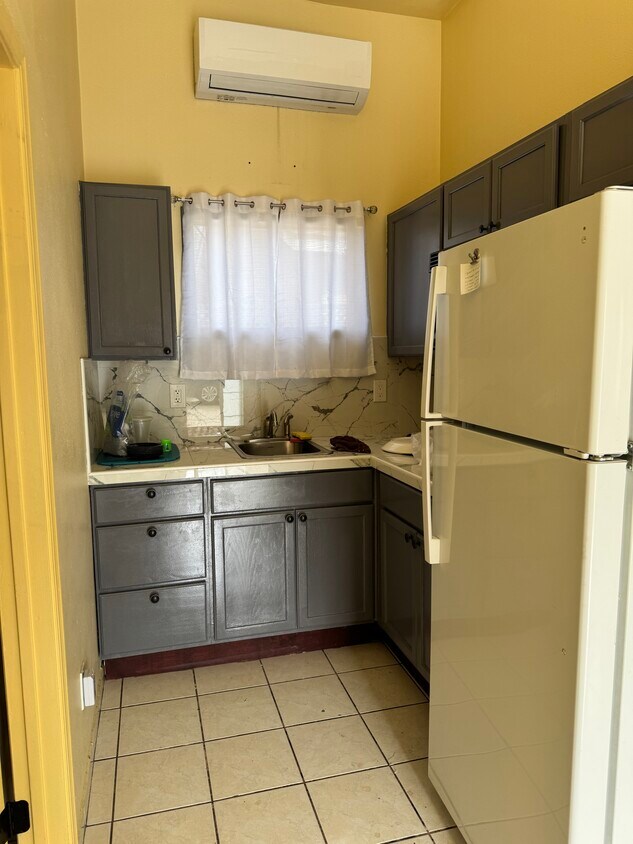 Foto principal - 1619 Primavera Ln