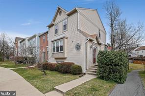 Foto principal - 18001 Sunset River Ct