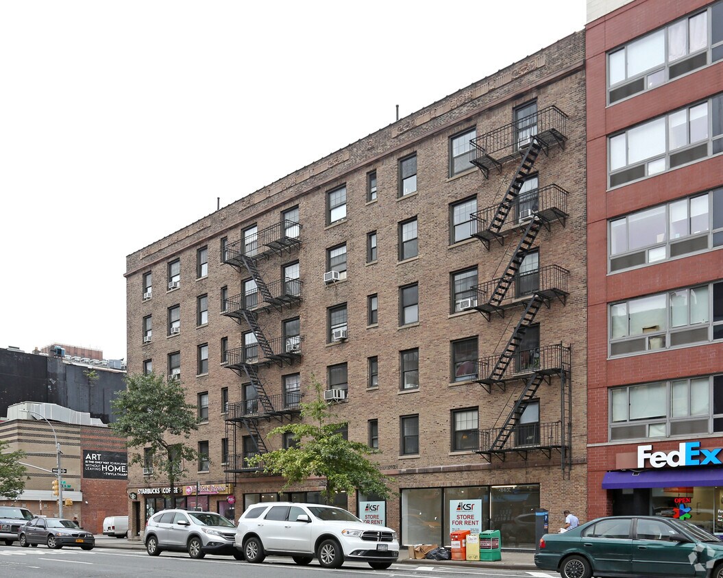 Foto del edificio - 181 8th Ave