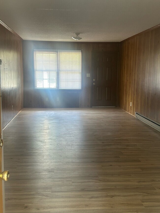 Building Photo - 500 East Talleyrand Ave.