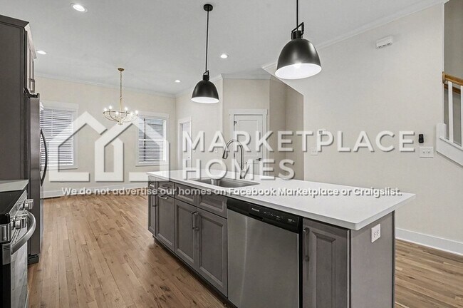 Foto del edificio - 974 Dozier Pl