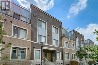 Building Photo - 100 Honeycrisp Cres