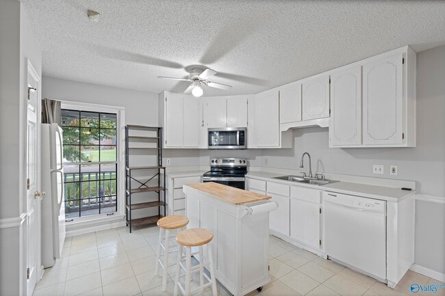 Building Photo - 112 Bridgestone Dr NE