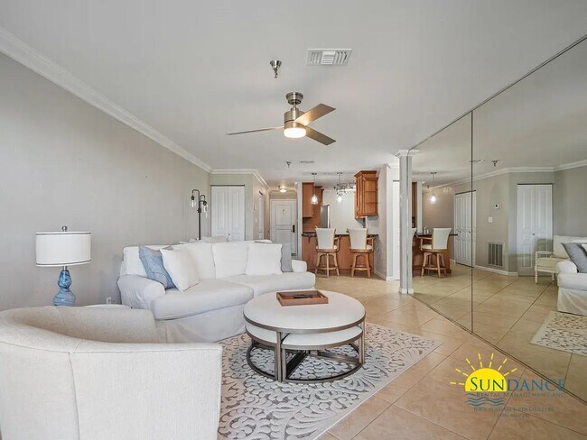 Foto del edificio - Furnished Optional 2 Bedroom Home, Holiday Isle Waterfront Condo!