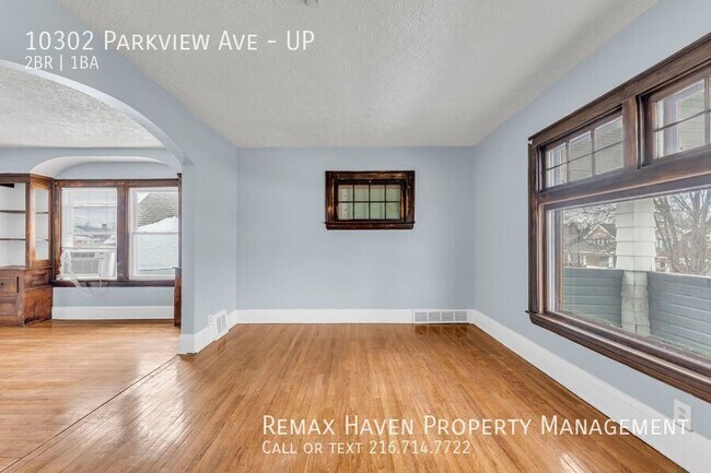 Building Photo - 10302 Parkview Ave