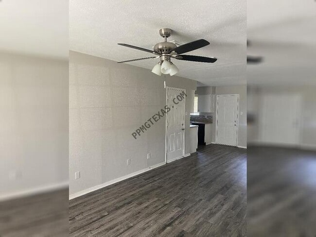 Building Photo - 3531 Softcloud Dr. Dallas, TX 75241