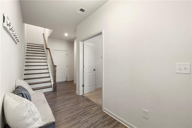 Foto del edificio - 155 Harlow Cir