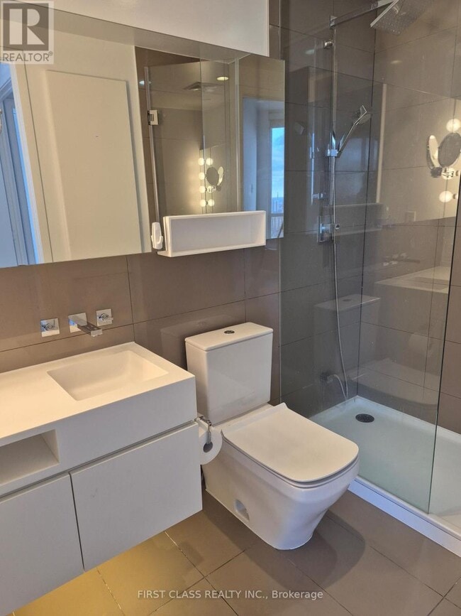 Building Photo - 45 Charles St E