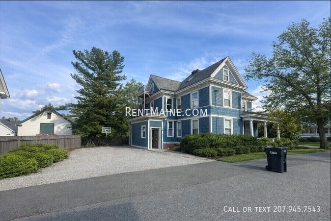 Building Photo - 348 State St