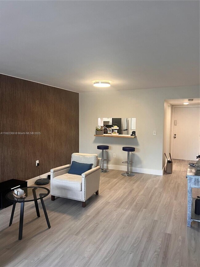 Foto del edificio - 10815 SW 112th Ave