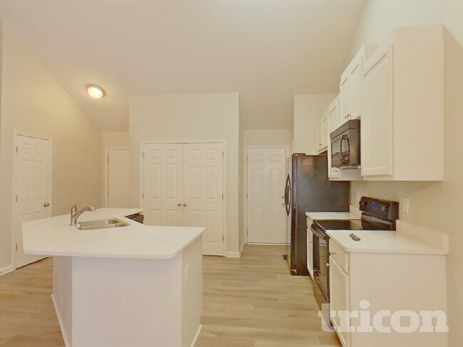 Foto del edificio - 1585 Kingston Dr