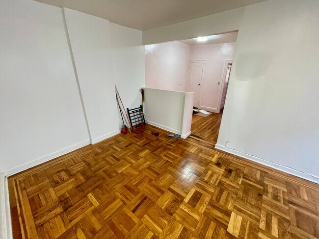 Foto del edificio - 1226 Ward Ave