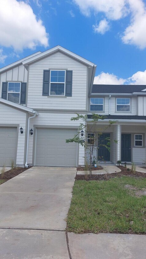 3 bedroom in Jacksonville FL 32222 - Townhouse for Rent in Jacksonville, FL | Apartments.com