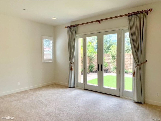 Building Photo - 5 br, 5.5 bath House - 52 Lowland