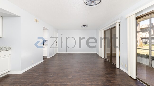 Foto del edificio - 429 Sheoah Blvd