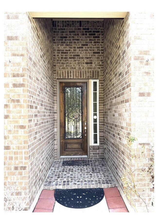 Building Photo - 27034 Triana River Cir