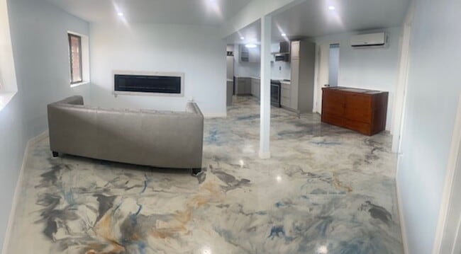 Building Photo - 2 Bedroom Guest Suite with Incredible View...
