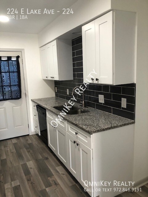 Foto del edificio - 224 E Lake Ave