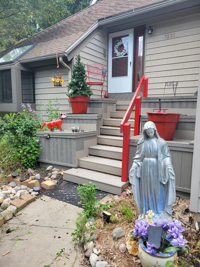 Foto del edificio - 7230 Fox Meadow Dr NE