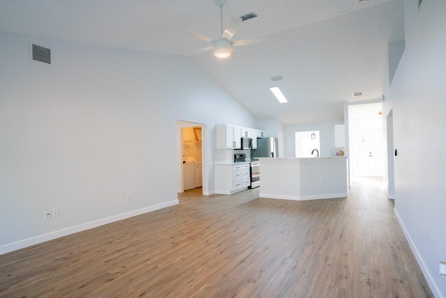 Foto del edificio - 2001 SW Ember St