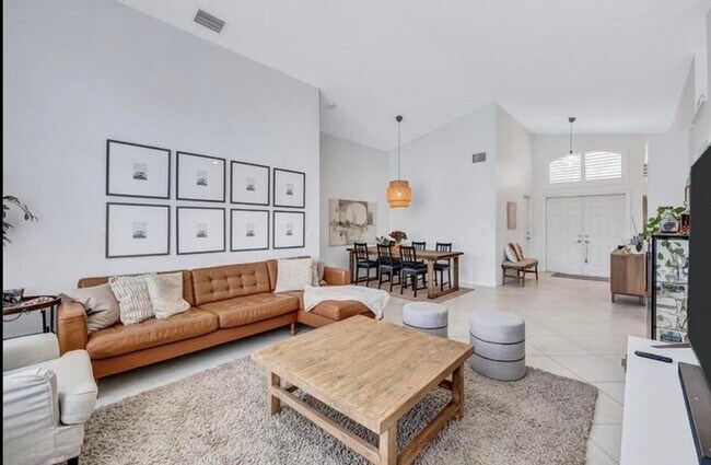 Foto del edificio - 9569 Tavernier Dr