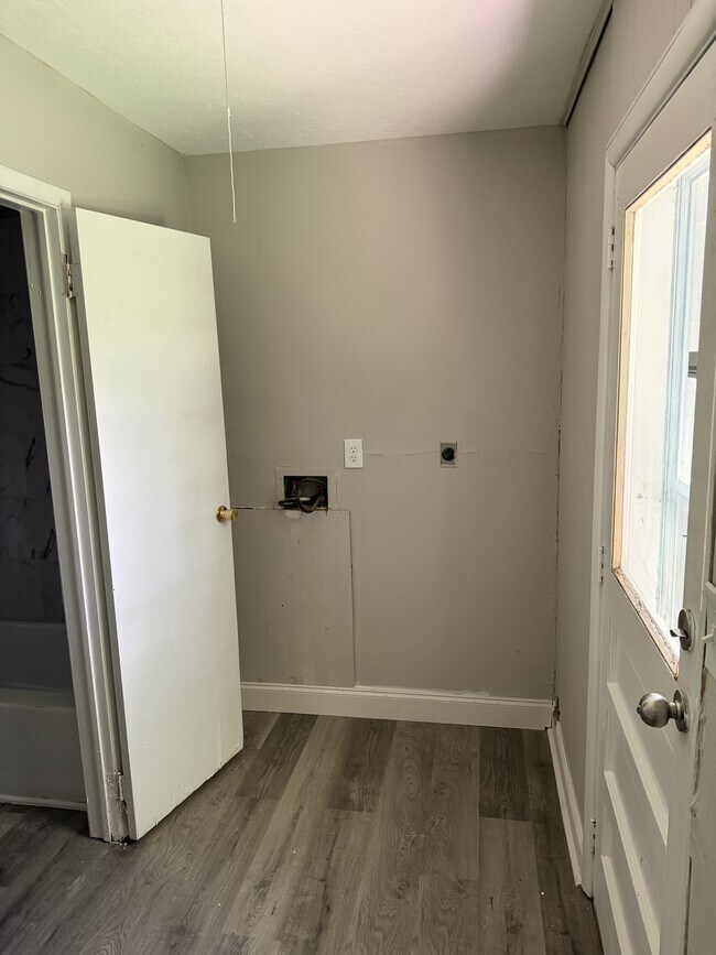 Building Photo - 5614 Riata Ct