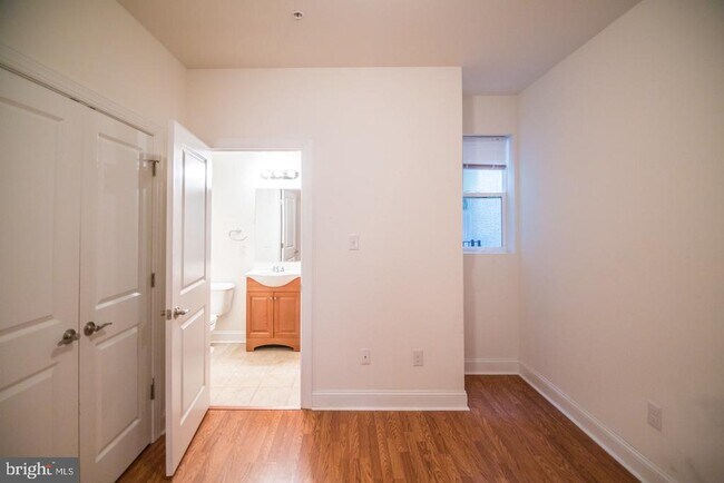 Foto del edificio - 3434 Wallace St