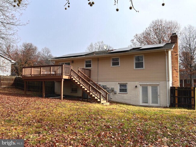Building Photo - 127 Shenandoah Ln