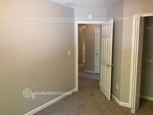 Foto del edificio - 28 Whitlock Square SW