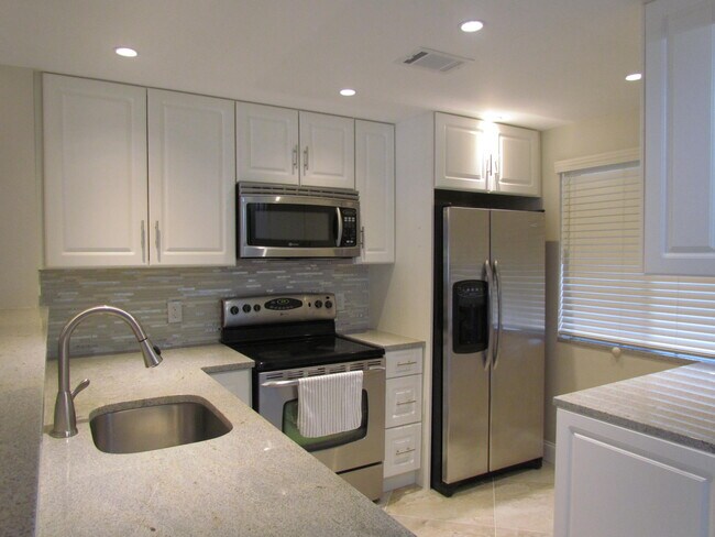 Foto del edificio - 21951 Soundview Terrace