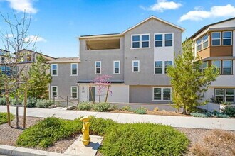 Building Photo - 430 Lobata