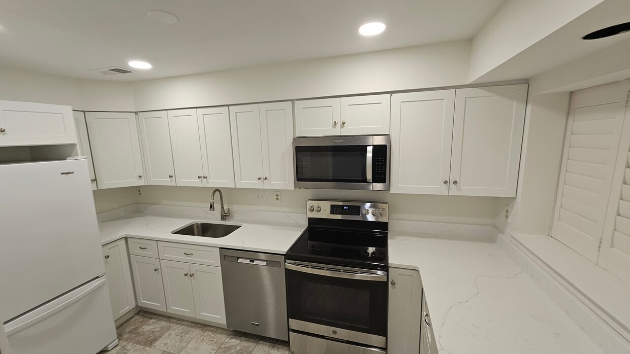 Photo - 5715 Brewer House Cir (North Bethesda, MD)