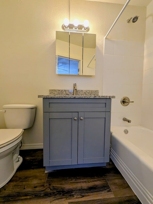 53 Davis Blvd 1-1 - Davis Islands Apartments