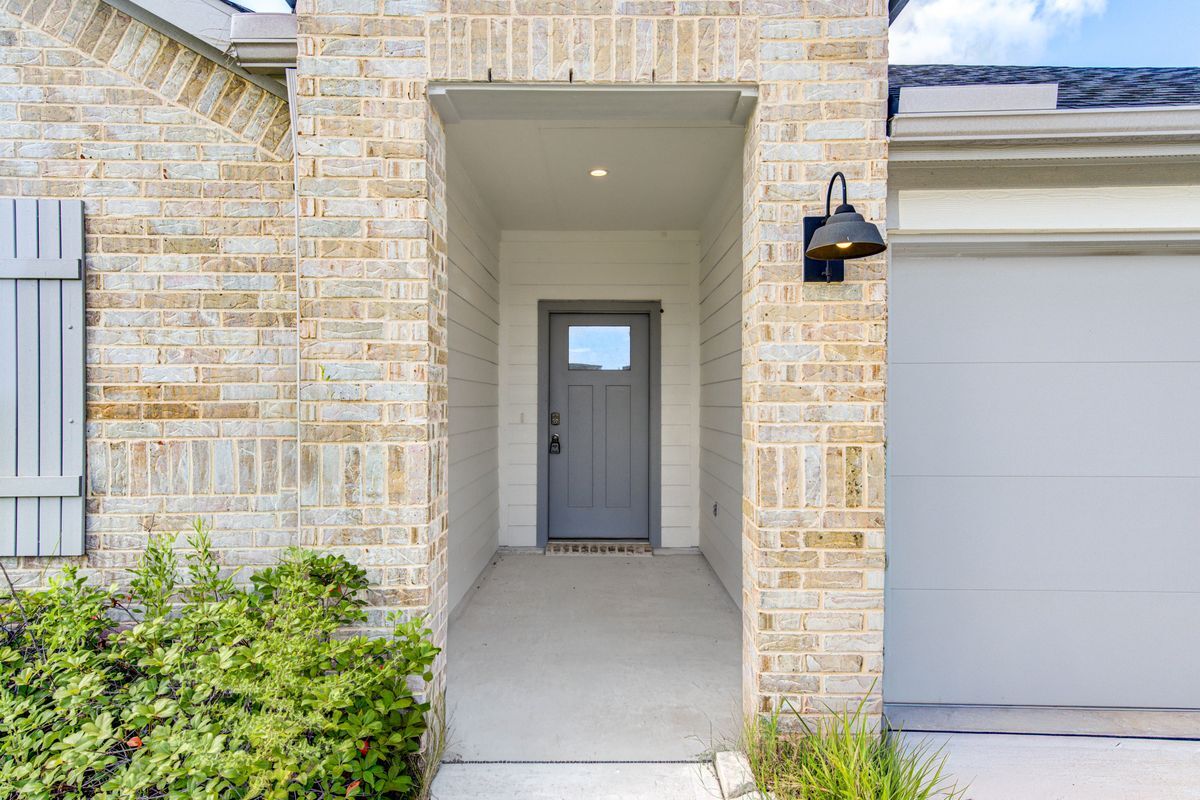 Building Photo - 31727 Hallington Hl Ln
