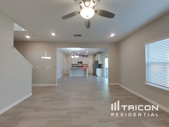 Building Photo - 9762 Lemon Grass Ln