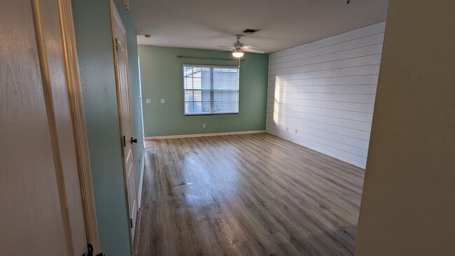 living room - 53 Bounty Ln