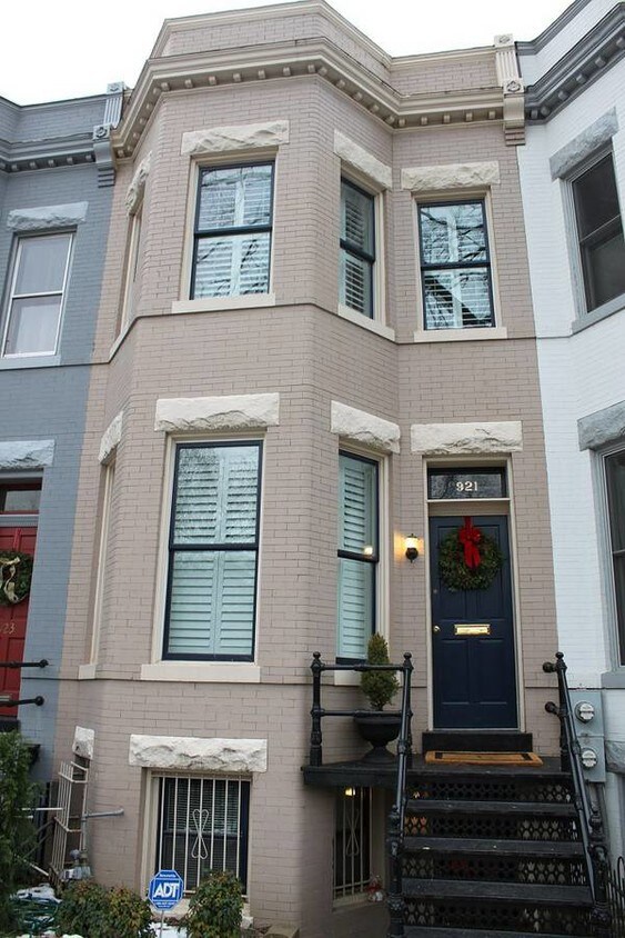 Primary Photo - 921 South Carolina Ave SE