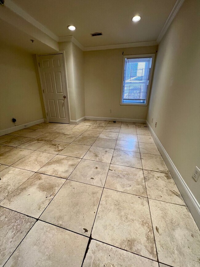 Foto del edificio - 1723 Fontain St