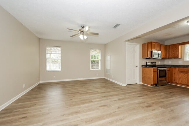 Building Photo - 4852 Nina Marie Ave