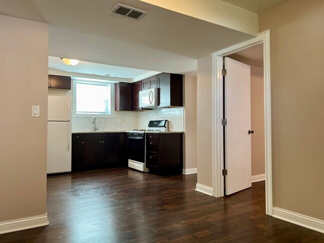 Building Photo - 6842 W 79th St