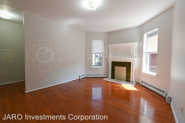 Building Photo - 207 Wethersfield Ave