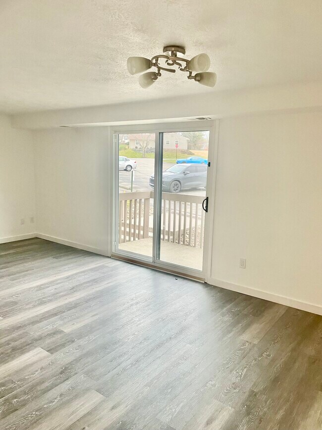 331 Ridge Point Cir Unit A23, Bridgeville, PA 15017 Condo for Rent