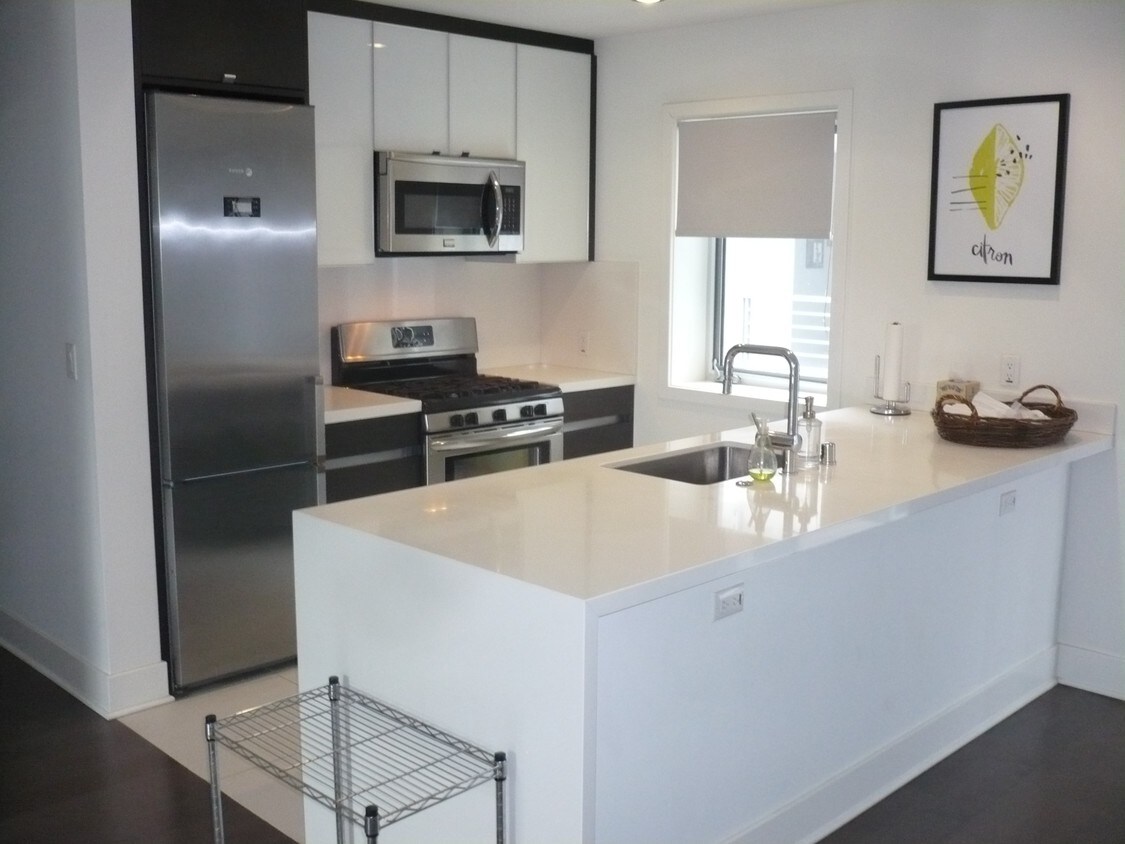 7857 W Manchester Ave, Playa Del Rey, CA 90293 Condo for Rent in Playa Del Rey, CA