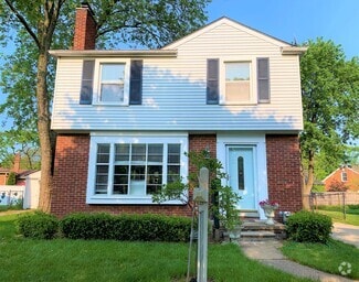 Building Photo - 1527 S Eton St